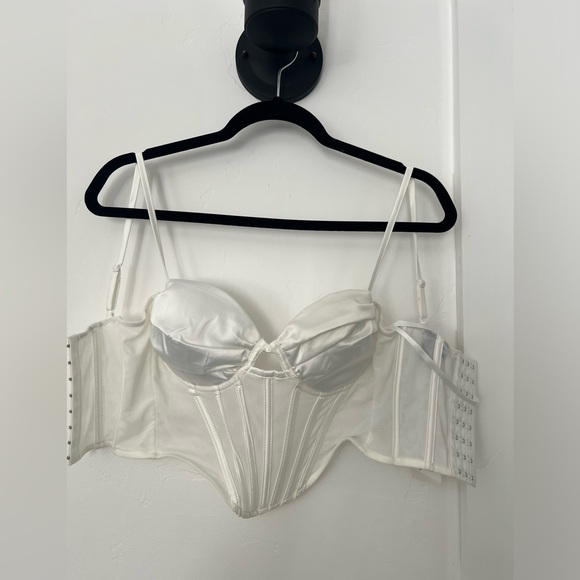 Windsor white corset top - Picture 3 of 4